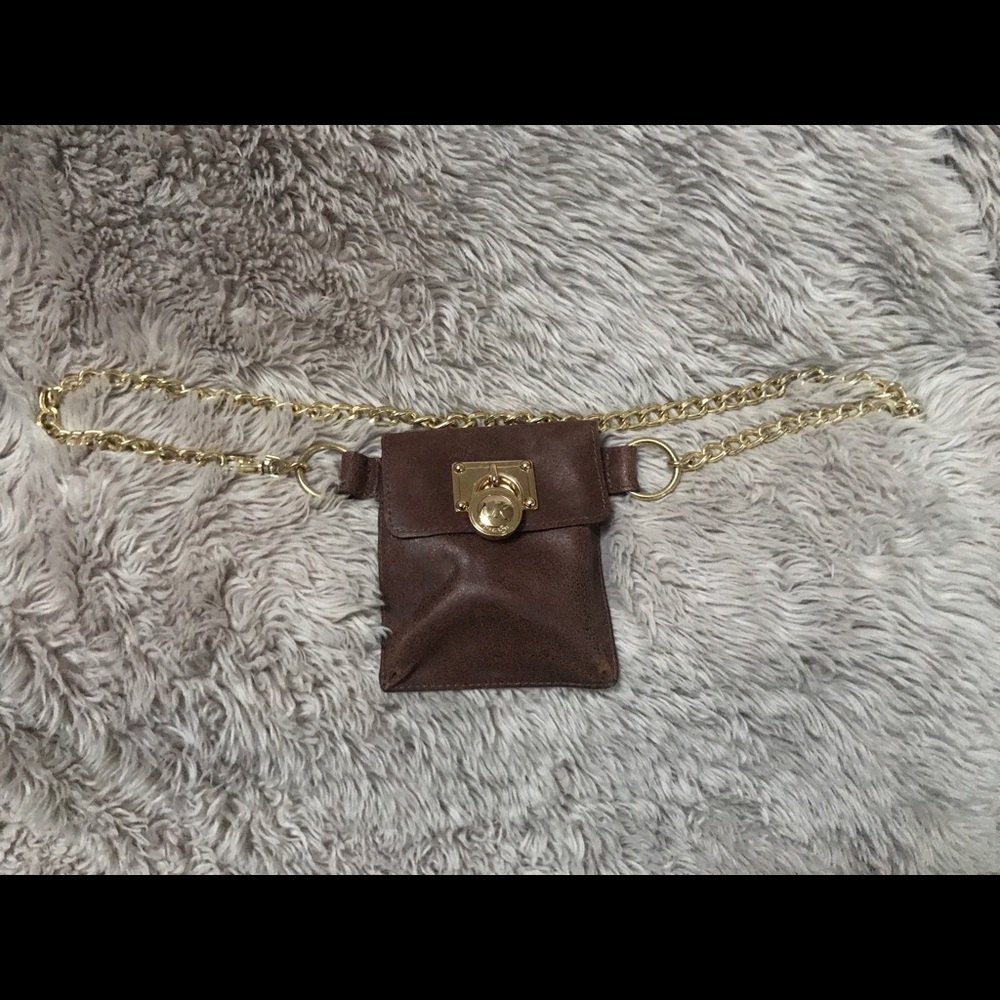N w/o T MICHAEL KORS CHAIN BELT BAG